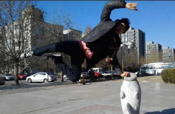 悬浮照片怎么拍摄的?悬浮照片拍摄技巧汇总