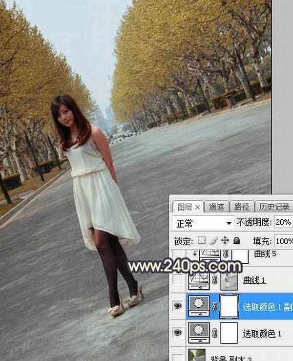 Photoshop调制出暗黄色逆光水泥路面上人物图片