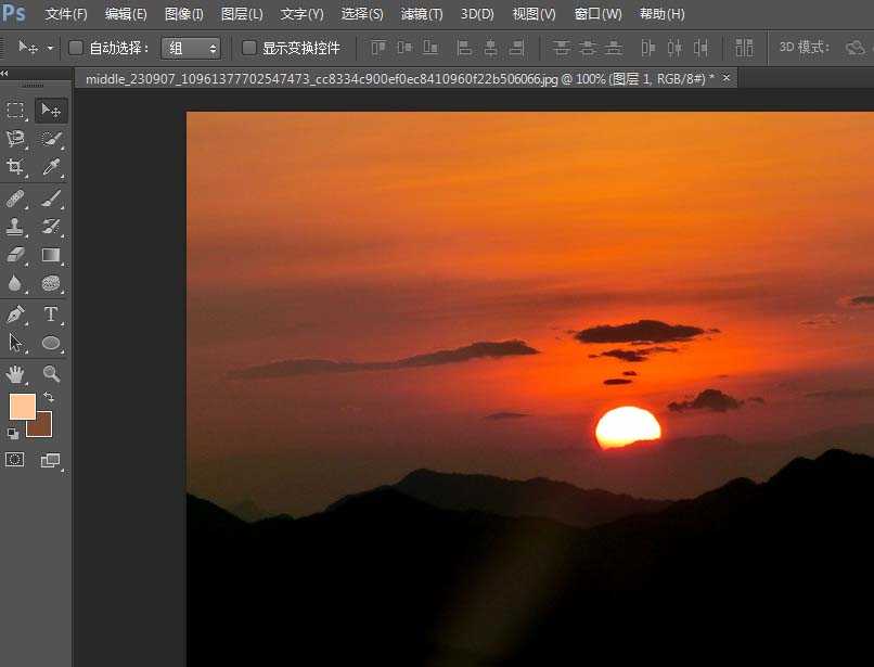 ps cs6怎么给图片制作日出光照效果?